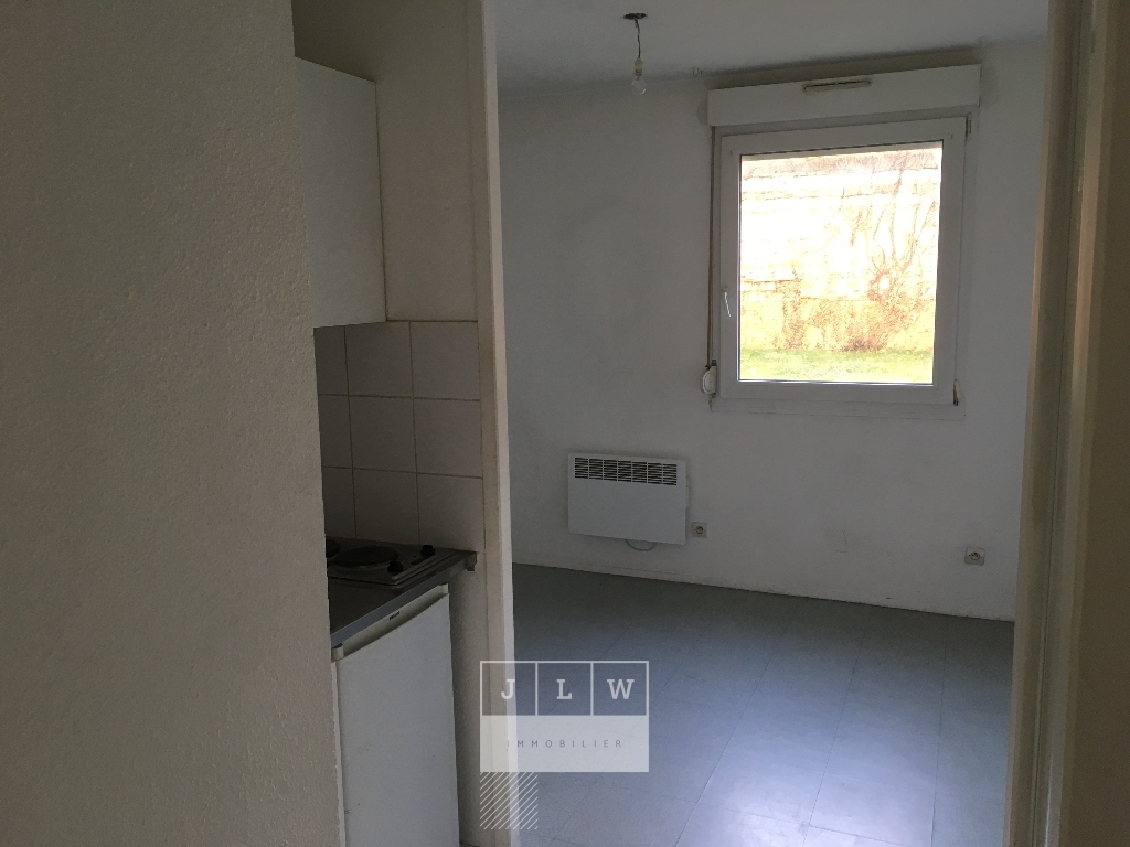 Qis ll152 studio non meuble de 1777m rue d iena Photo 3 - JLW Immobilier