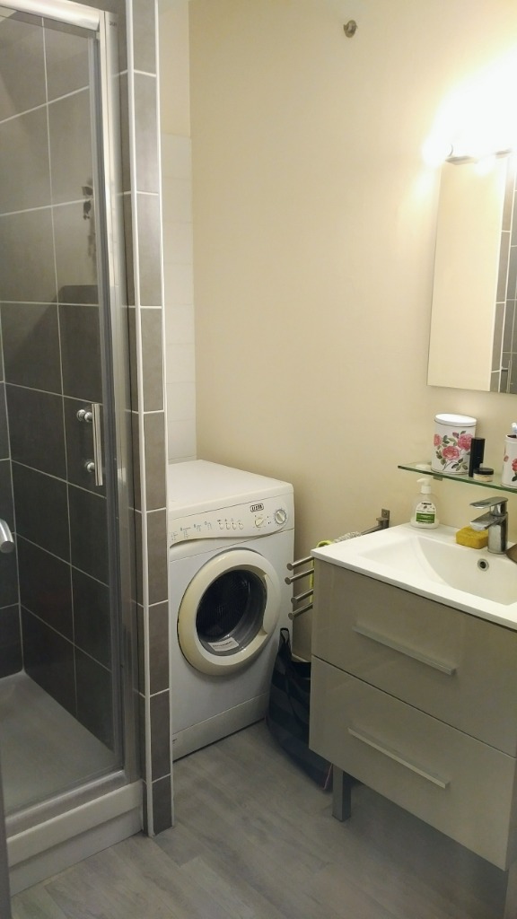 Au coeur du croise laroche grand t2 traversant Photo 5 - JLW Immobilier Au coeur du croise laroche grand t2 traversant Photo 5 - JLW Immobilier