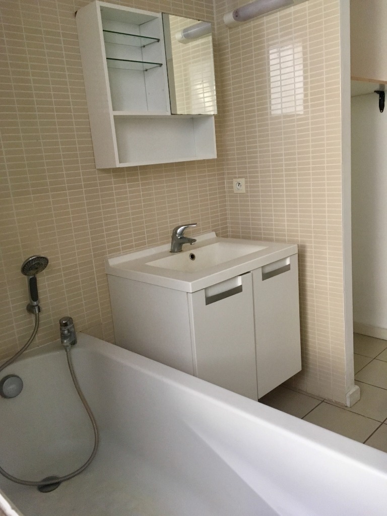 Type 3  terrasse et parking Photo 5 - JLW Immobilier