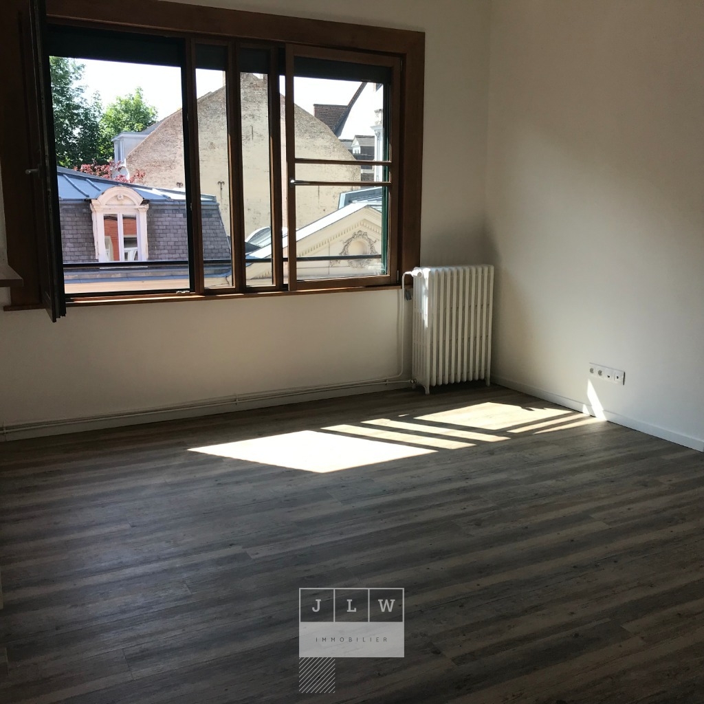 Vieux lille 58m garage exterieur non meuble Photo 6 - JLW Immobilier Vieux lille 58m garage exterieur non meuble Photo 6 - JLW Immobilier