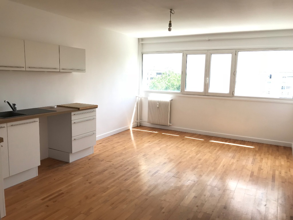 Smp ll152 type 3 refait  neuf avec garage  centre gares Photo 2 - JLW Immobilier