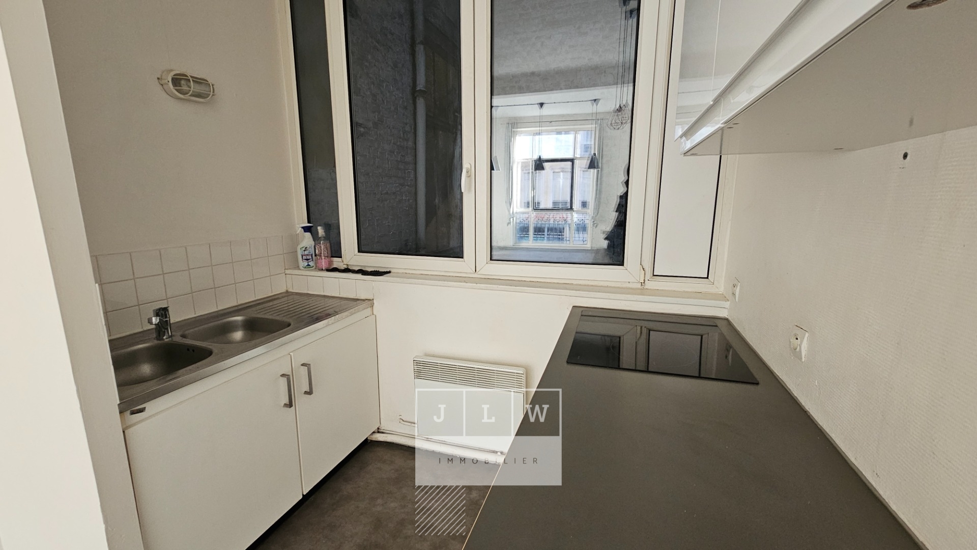 Tca pa jlwloc studio 3491m non meuble proche grand place Photo 6 - JLW Immobilier