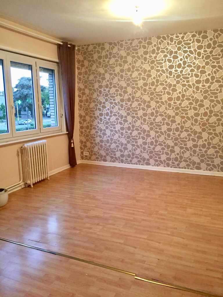 Appartement t3 lumineux au coeur du croise laroche Photo 2 - JLW Immobilier Appartement t3 lumineux au coeur du croise laroche Photo 2 - JLW Immobilier