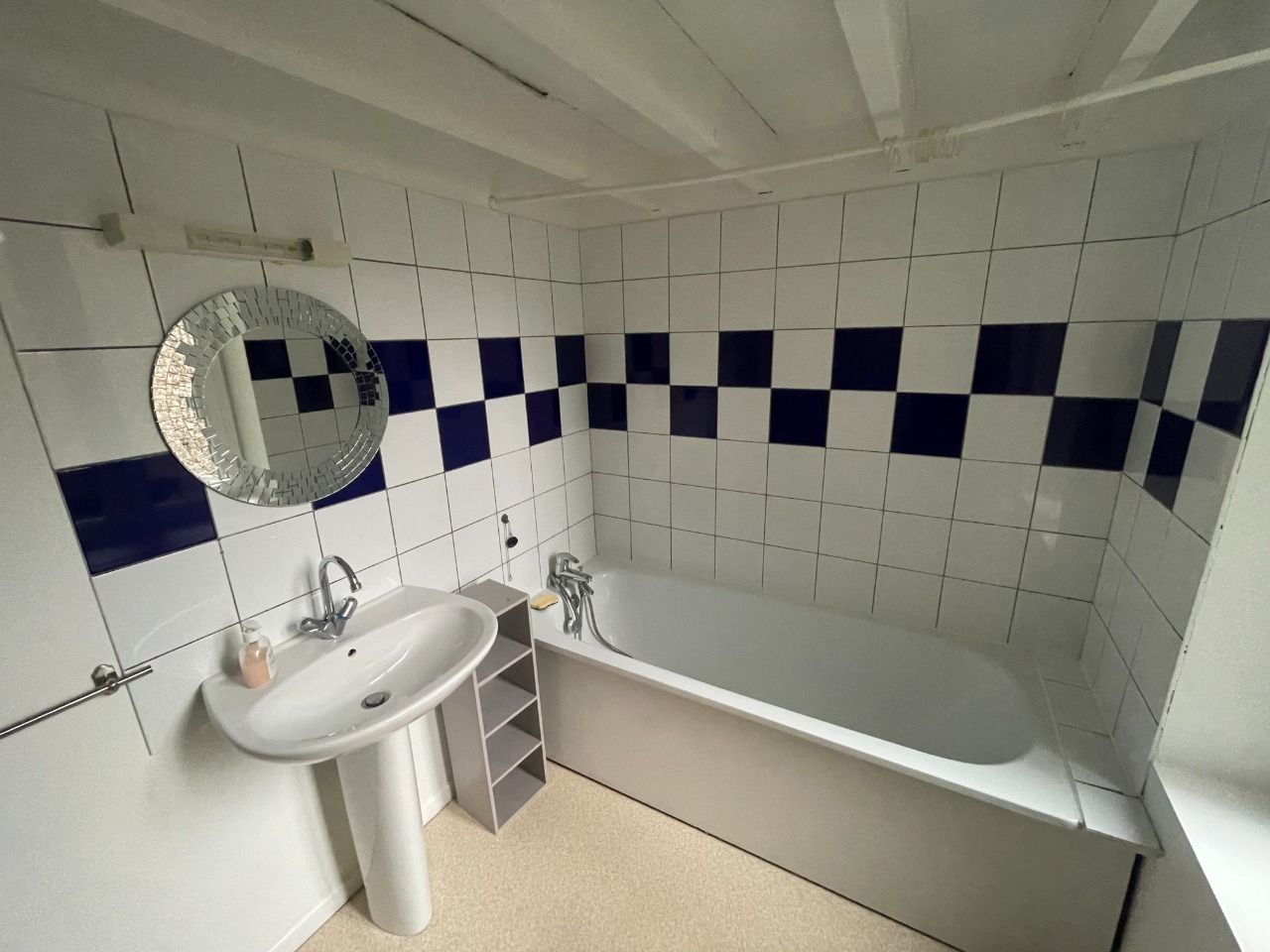 Tlw sr123 republique type 1 bis de 2647m non meuble Photo 3 - JLW Immobilier