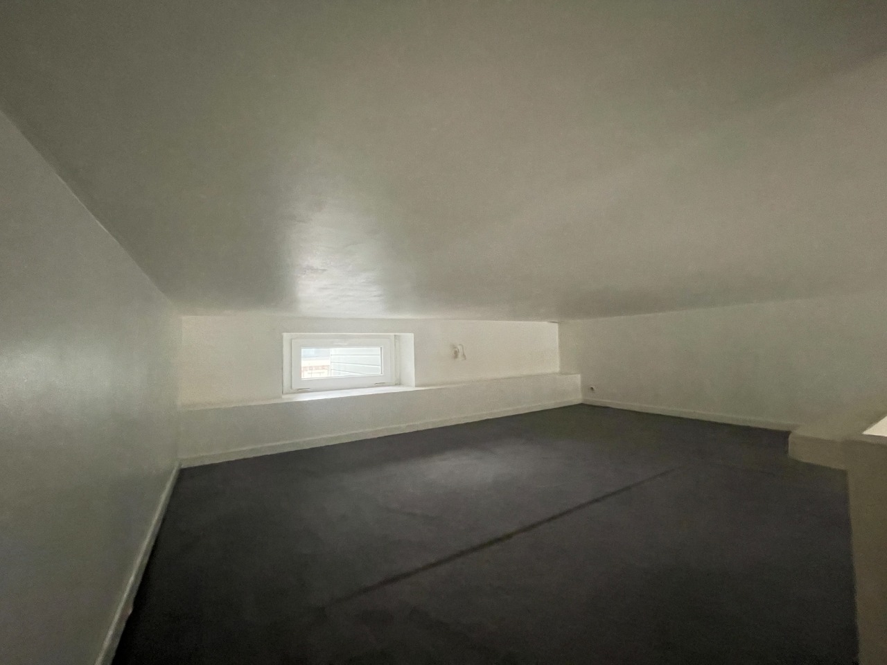 Tlw sr123 republique type 1 bis de 2647m non meuble Photo 4 - JLW Immobilier