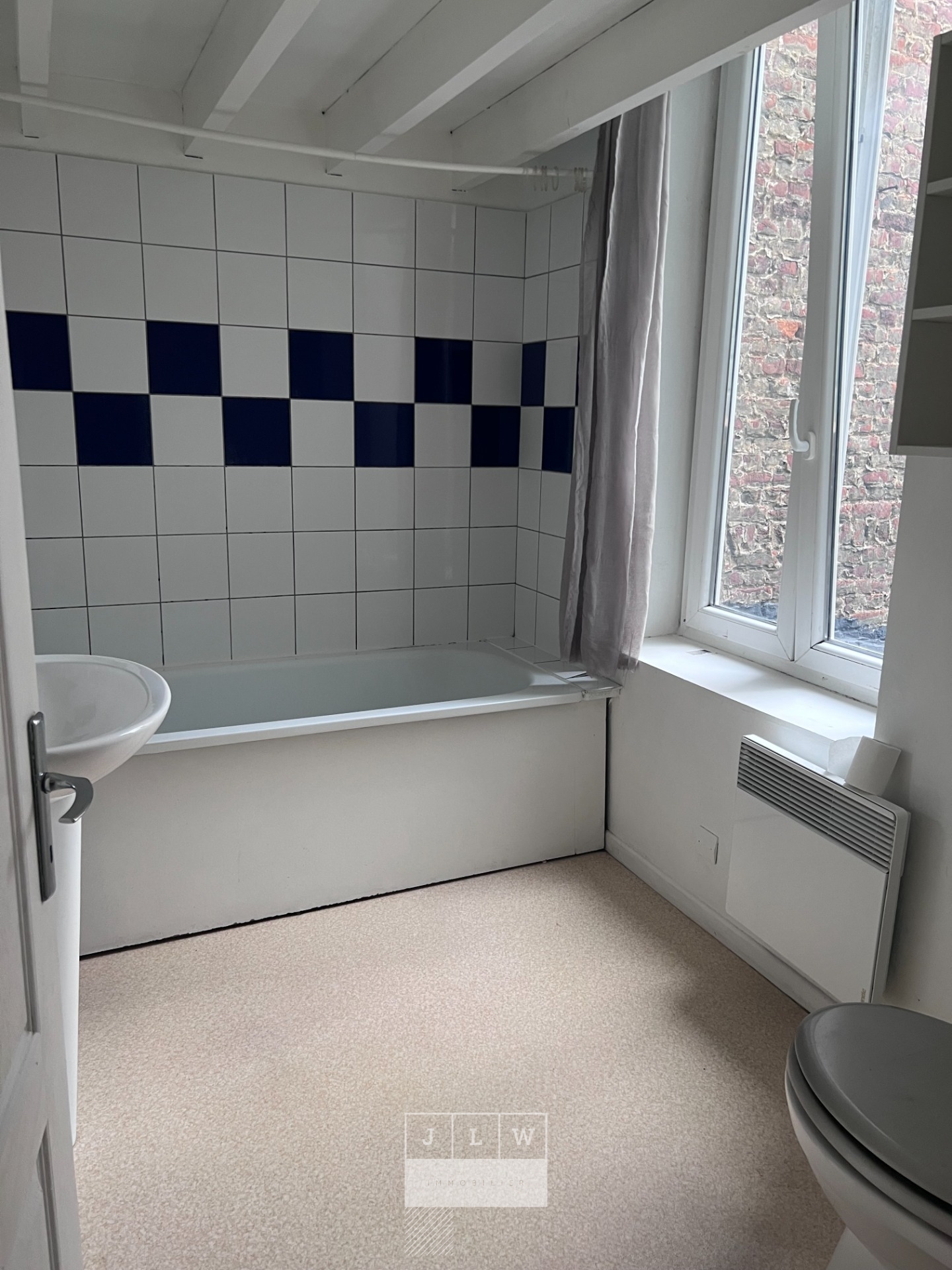 Tlw sr123 republique type 1 bis de 2647m non meuble Photo 9 - JLW Immobilier