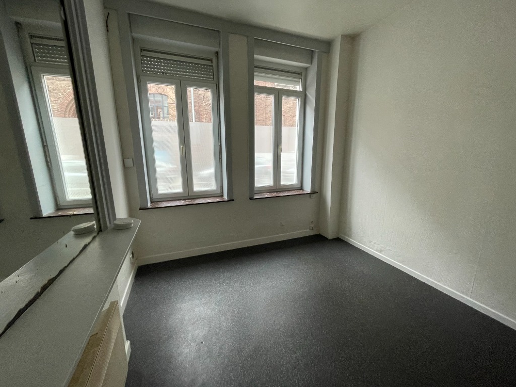 Lille cormontaigne t1 non meuble de 1508m Photo 5 - JLW Immobilier Lille cormontaigne t1 non meuble de 1508m Photo 5 - JLW Immobilier
