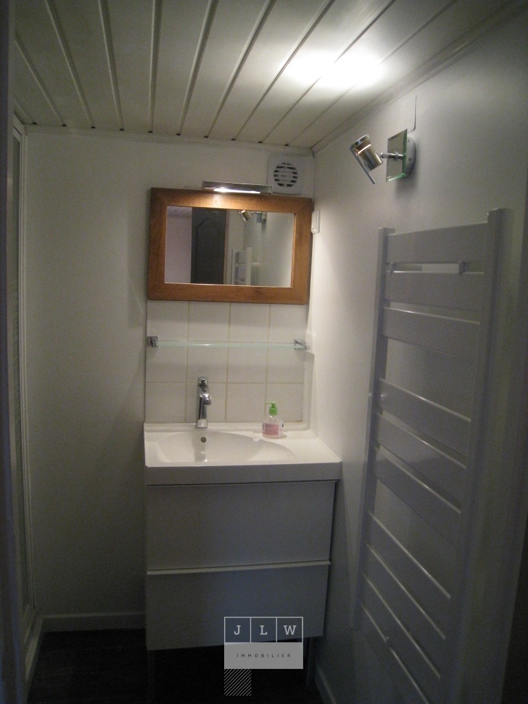 Uqh vieux lille t1 avec mezzanine non meuble Photo 2 - JLW Immobilier