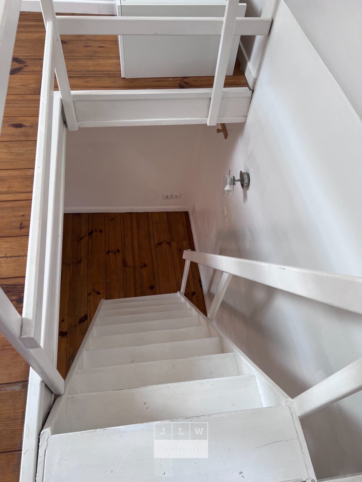 Uqh vieux lille t1 avec mezzanine non meuble Photo 5 - JLW Immobilier