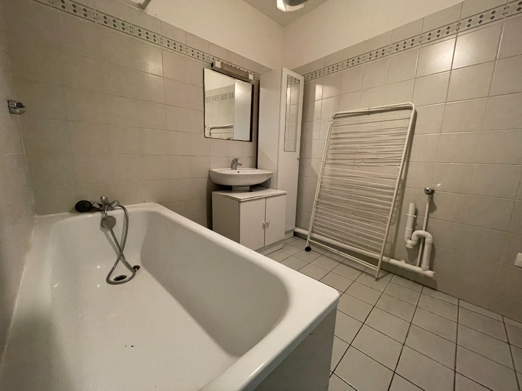 Uwg sr123 t3 non meuble 62 36m lille rue d angleterre Photo 7 - JLW Immobilier Uwg sr123 t3 non meuble 62 36m lille rue d angleterre Photo 7 - JLW Immobilier