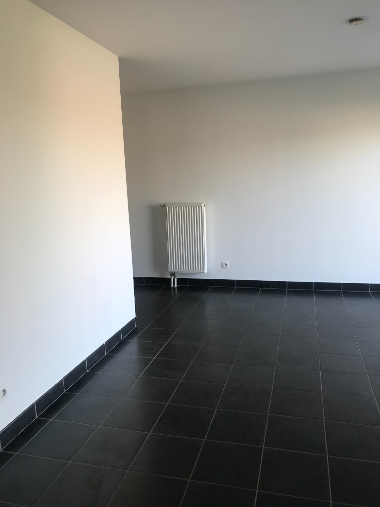 Val sr123 t2 non meuble en residence calme la madeleine Photo 6 - JLW Immobilier