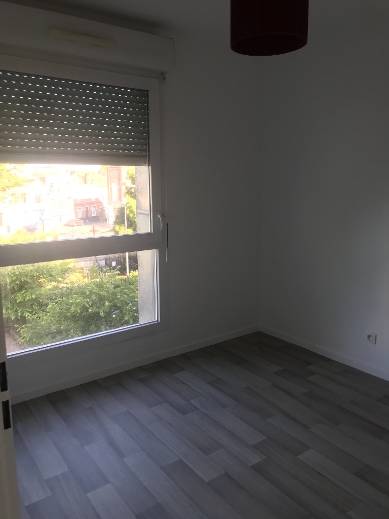 Val sr123 t2 non meuble en residence calme la madeleine Photo 7 - JLW Immobilier