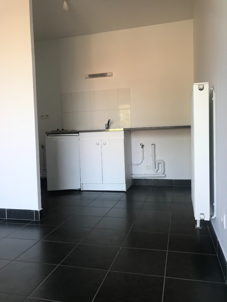 Val sr123 t2 non meuble en residence calme la madeleine Photo 8 - JLW Immobilier