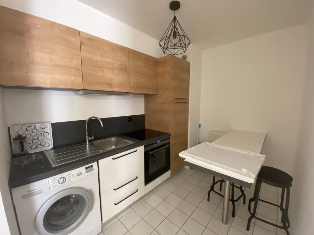 Vjc jm63 lille republique t3 meuble 49 87m2 Photo 4 - JLW Immobilier Vjc jm63 lille republique t3 meuble 49 87m2 Photo 4 - JLW Immobilier