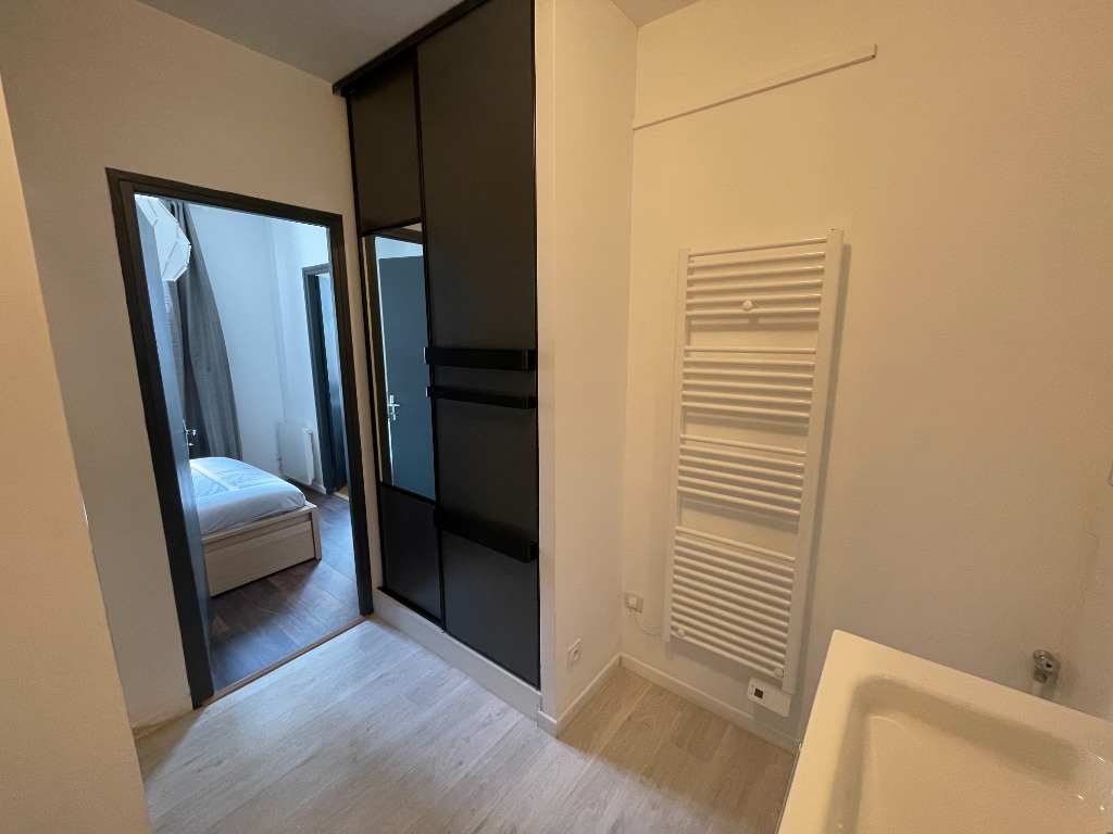 Voc ll152 rue solferino t2 meuble avec parking et balcon Photo 6 - JLW Immobilier