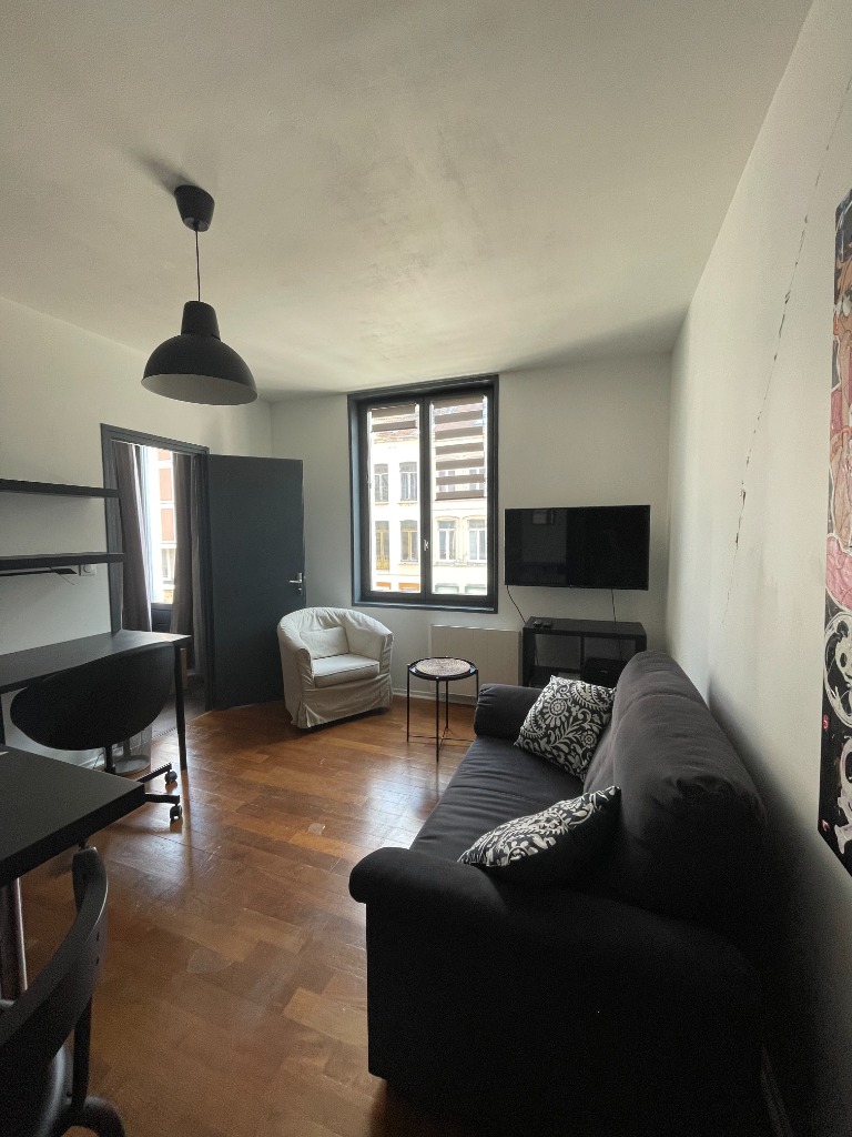 Voc ll152 rue solferino t2 meuble avec parking et balcon Photo 9 - JLW Immobilier