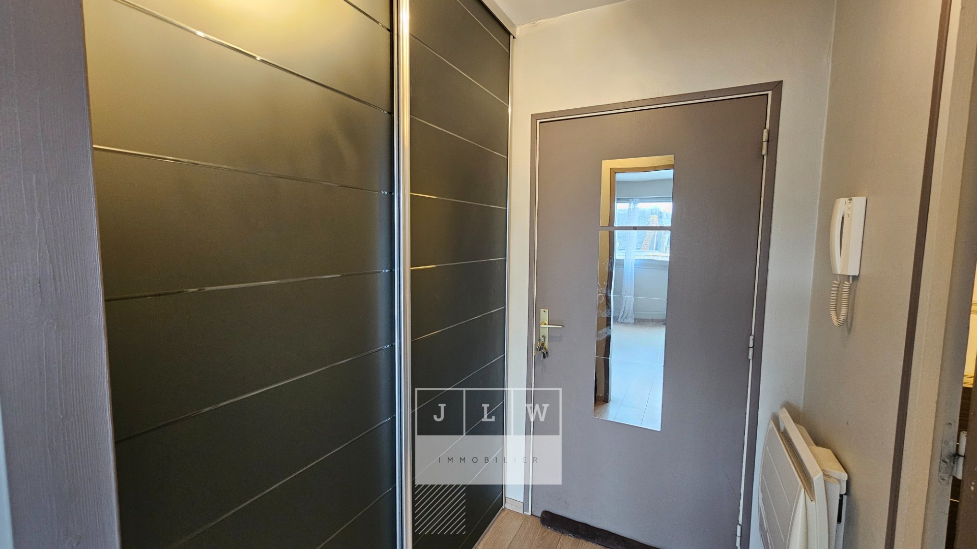 Vpe ll152 t1 non meuble 318m secteur republique Photo 9 - JLW Immobilier