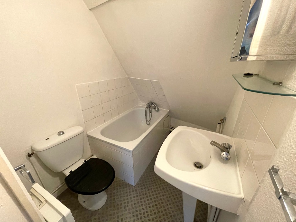 Studio dernier etage sainte catherine Photo 2 - JLW Immobilier