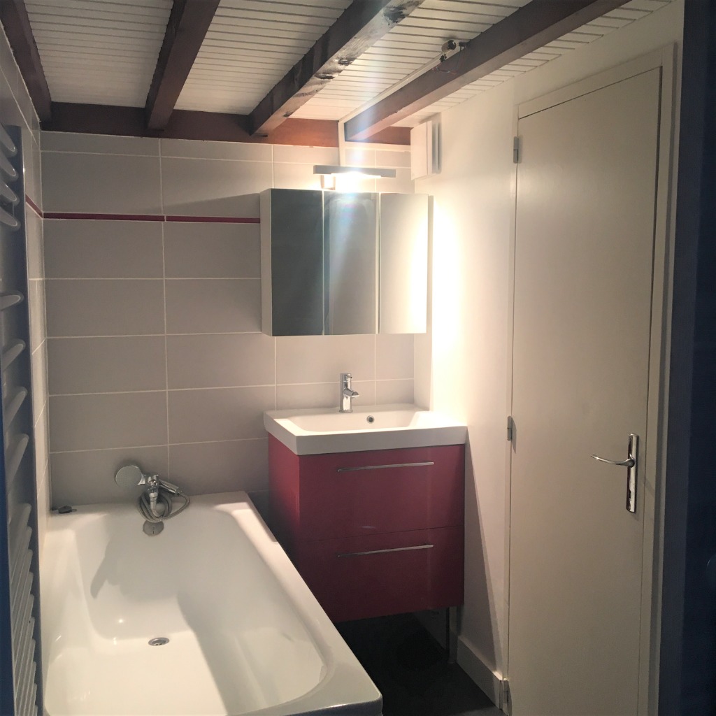 Wty lille saint michel beau t1 bis meuble de 2187m Photo 5 - JLW Immobilier Wty lille saint michel beau t1 bis meuble de 2187m Photo 5 - JLW Immobilier