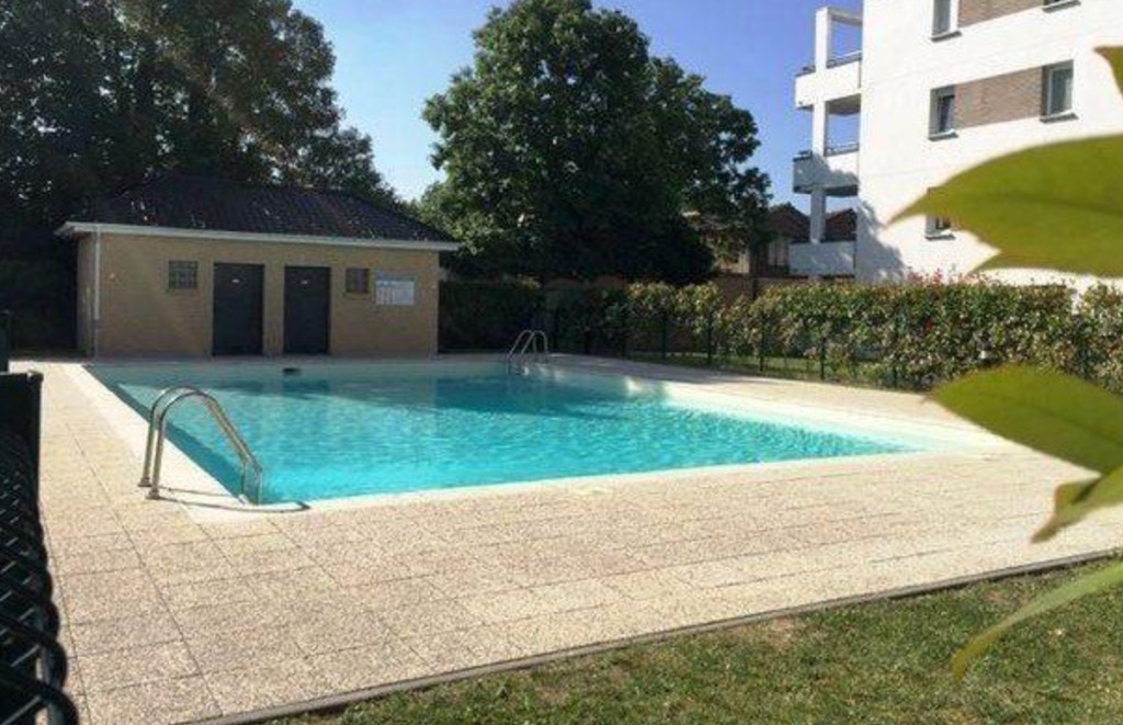 T2 en residence avec terrasse et parking Photo 2 - JLW Immobilier