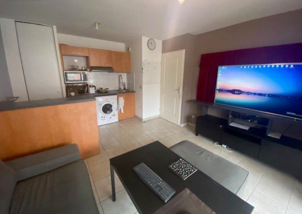 T2 en residence avec terrasse et parking Photo 5 - JLW Immobilier