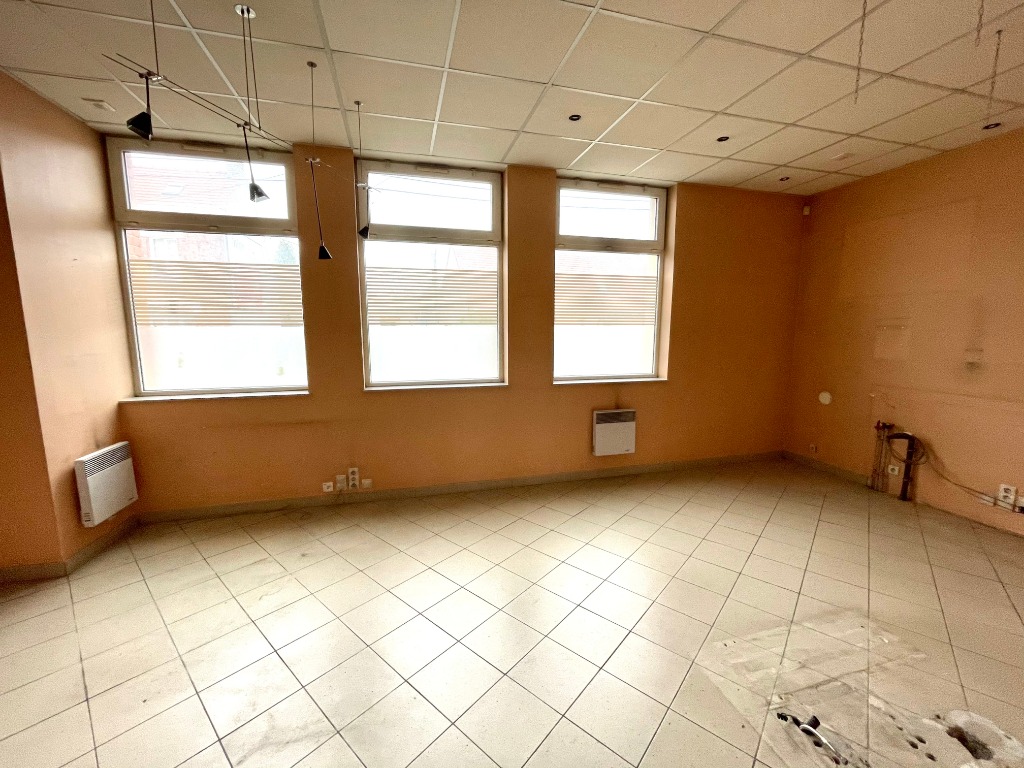 Local commercial ou profession liberale 100m2 Photo 3 - JLW Immobilier