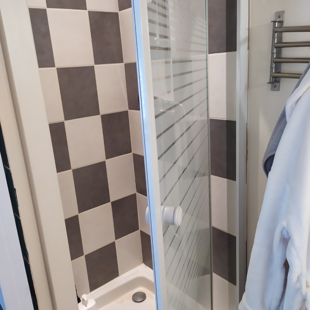 Xok sr123 t1bis vieux lille duplex meuble Photo 5 - JLW Immobilier Xok sr123 t1bis vieux lille duplex meuble Photo 5 - JLW Immobilier