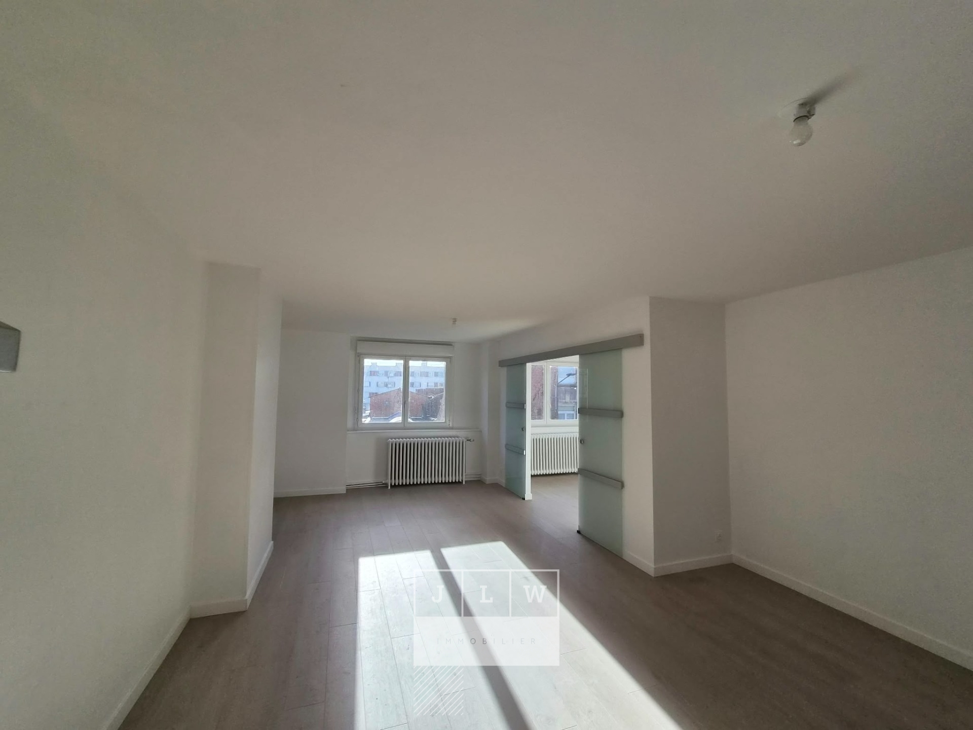 Xre jm63 appartement t3 renove armentieres centre Photo 2 - JLW Immobilier Xre jm63 appartement t3 renove armentieres centre Photo 2 - JLW Immobilier