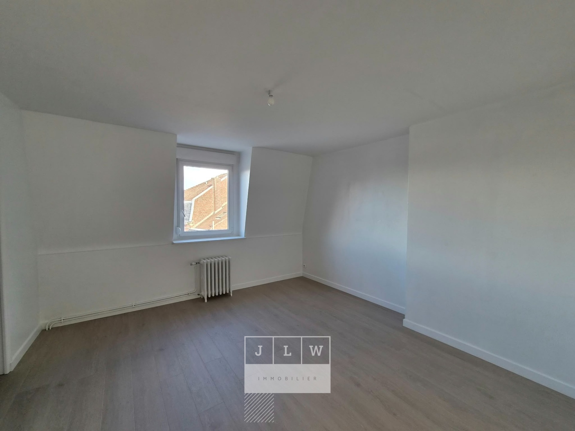 Xre jm63 appartement t3 renove armentieres centre Photo 6 - JLW Immobilier Xre jm63 appartement t3 renove armentieres centre Photo 6 - JLW Immobilier