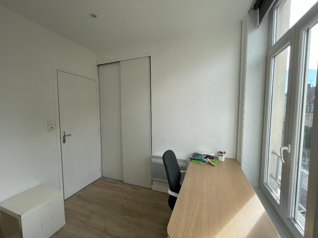 Yat sr123 lille t2 meuble secteur solferino 395m2 Photo 5 - JLW Immobilier