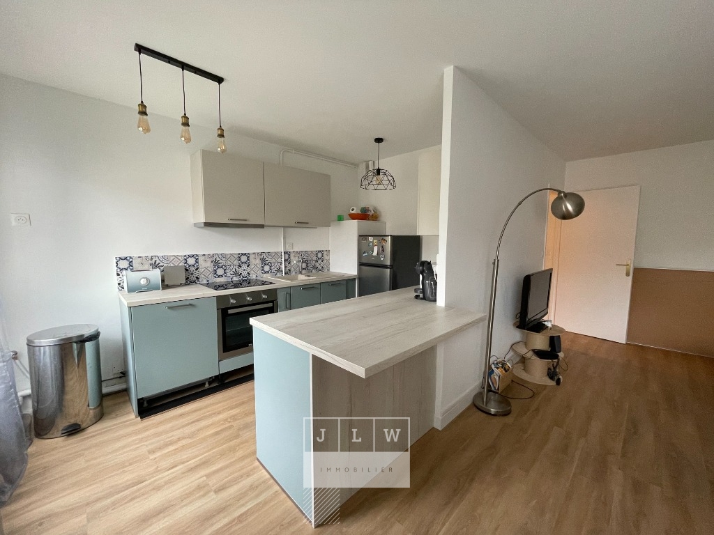 Ybq sr123 t2 meuble vauban 48m2 parking privatif Photo 2 - JLW Immobilier