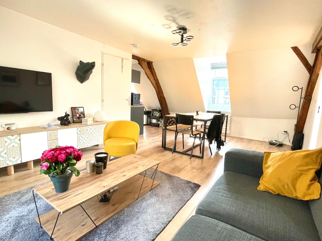 Royale t2 en dernier etage de 56m2 Photo 3 - JLW Immobilier