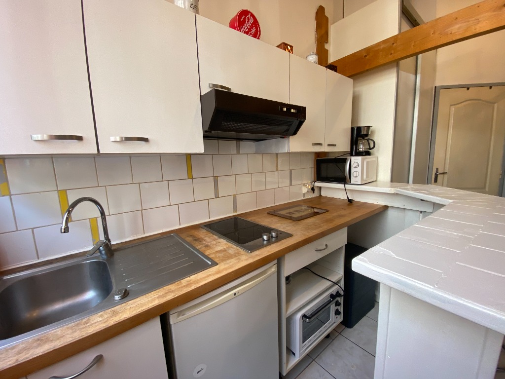 Yhf sr123 studio de 21 7m secteur republique Photo 3 - JLW Immobilier Yhf sr123 studio de 21 7m secteur republique Photo 3 - JLW Immobilier