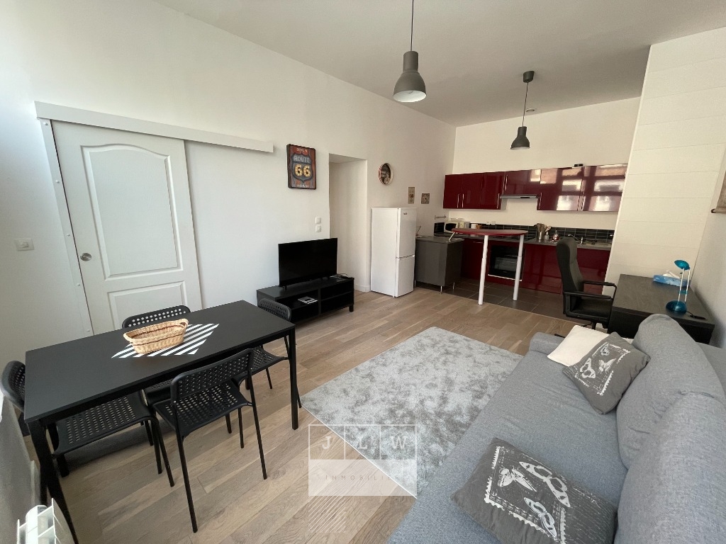 Yip ll152 euratechnologie t2 meuble 43 m Photo 2 - JLW Immobilier Yip ll152 euratechnologie t2 meuble 43 m Photo 2 - JLW Immobilier