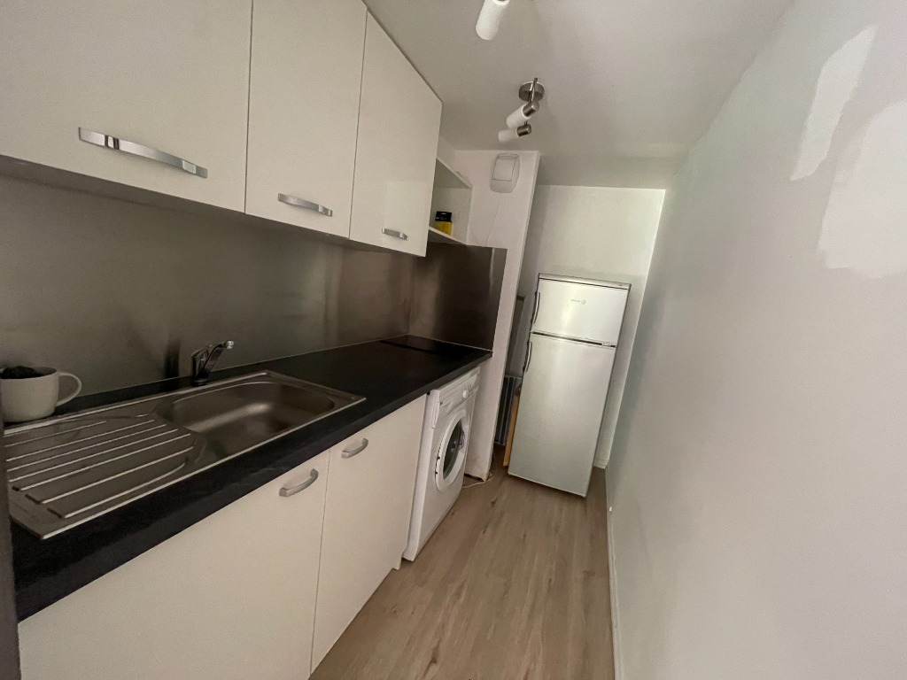 Yiy jm63 pb dispo loc t1b non meuble duplex jardin Photo 5 - JLW Immobilier Yiy jm63 pb dispo loc t1b non meuble duplex jardin Photo 5 - JLW Immobilier