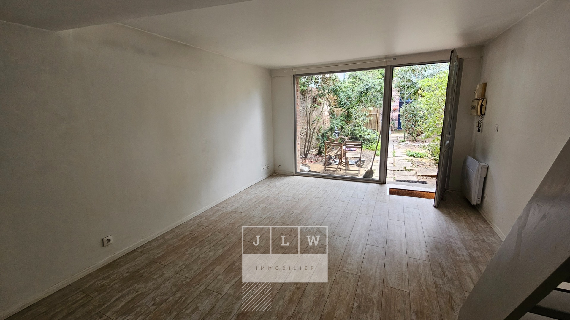 Yiy jm63 pb dispo loc t1b non meuble duplex jardin Photo 11 - JLW Immobilier Yiy jm63 pb dispo loc t1b non meuble duplex jardin Photo 11 - JLW Immobilier