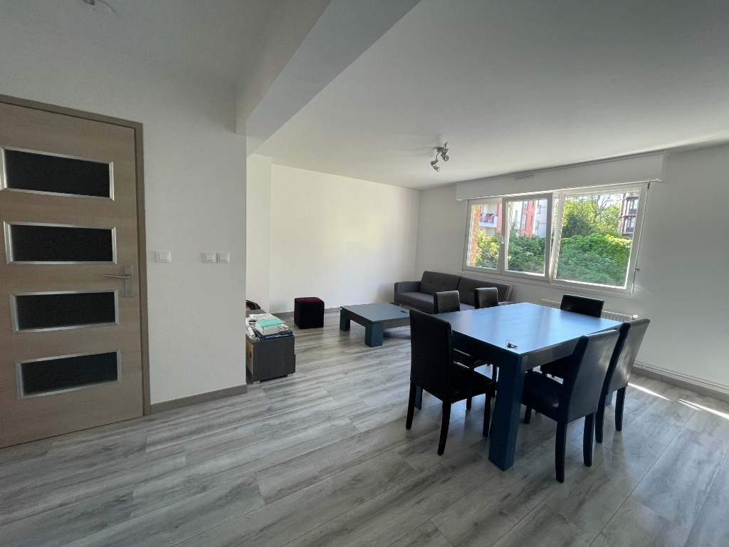 Yjr ll152 lille t3 meuble parking wazemmes Photo 2 - JLW Immobilier Yjr ll152 lille t3 meuble parking wazemmes Photo 2 - JLW Immobilier