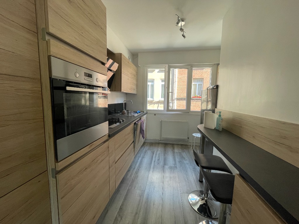 Yjr ll152 lille t3 meuble parking wazemmes Photo 3 - JLW Immobilier Yjr ll152 lille t3 meuble parking wazemmes Photo 3 - JLW Immobilier