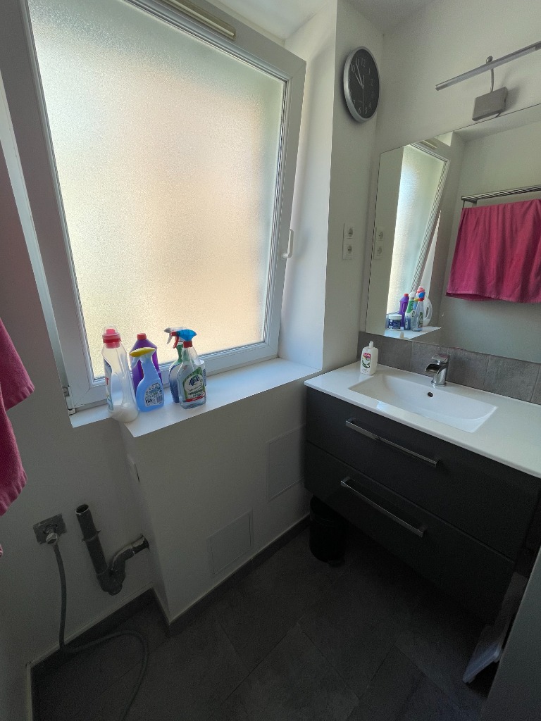 Yjr ll152 lille t3 meuble parking wazemmes Photo 10 - JLW Immobilier Yjr ll152 lille t3 meuble parking wazemmes Photo 10 - JLW Immobilier