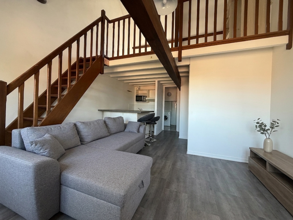 Yko sr123 duplex meuble coup de coeur Photo 1 - JLW Immobilier Yko sr123 duplex meuble coup de coeur Photo 1 - JLW Immobilier