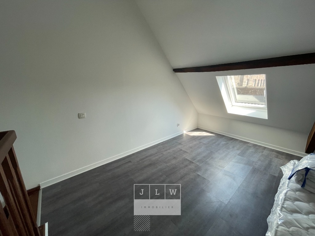 Yko sr123 duplex meuble coup de coeur Photo 4 - JLW Immobilier Yko sr123 duplex meuble coup de coeur Photo 4 - JLW Immobilier
