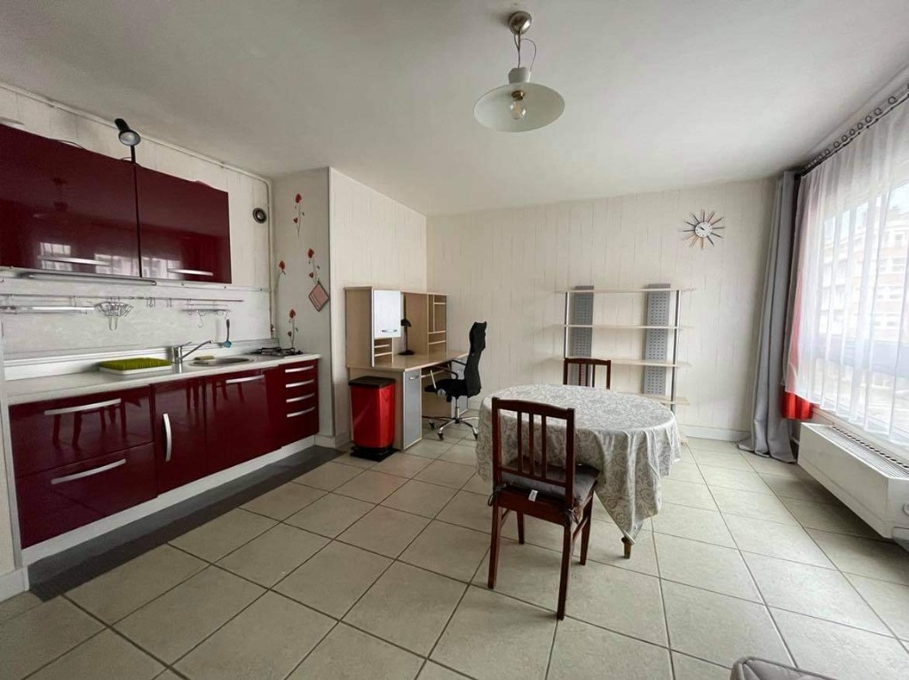 Grand studio rue nationale Photo 2 - JLW Immobilier