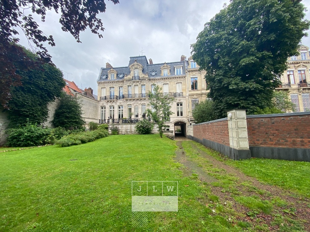 Zau ll152 vieux lille t3 non meuble de 72m Photo 1 - JLW Immobilier