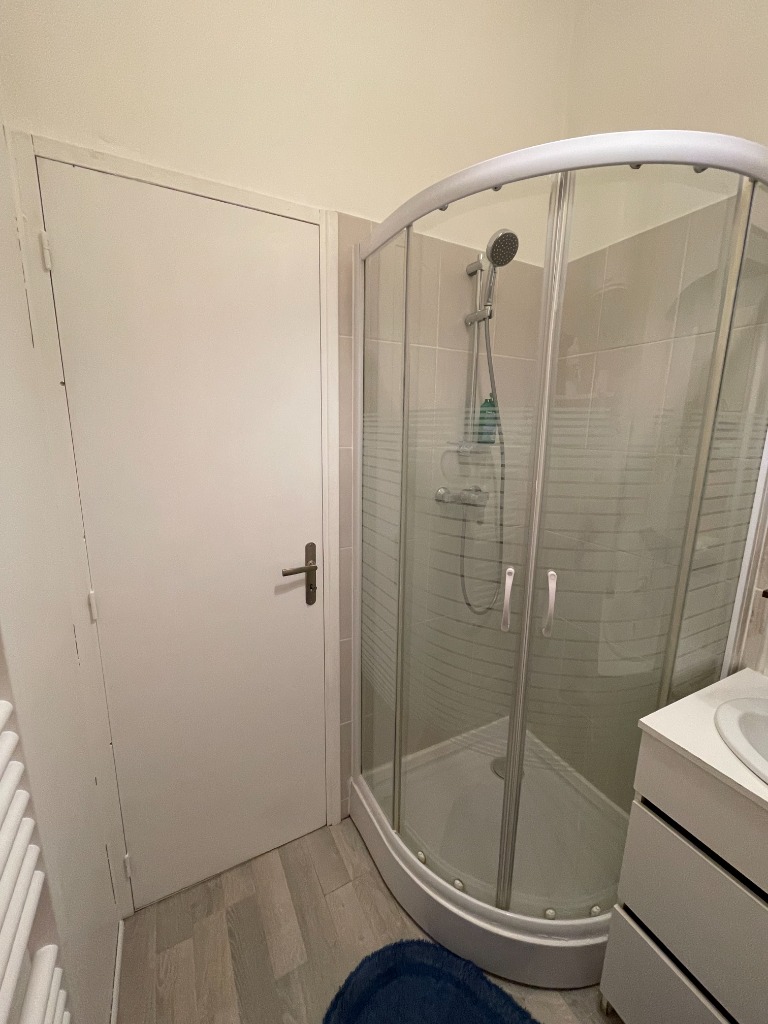 Zbu ll152 lille centre studio meuble rue gambetta Photo 7 - JLW Immobilier Zbu ll152 lille centre studio meuble rue gambetta Photo 7 - JLW Immobilier