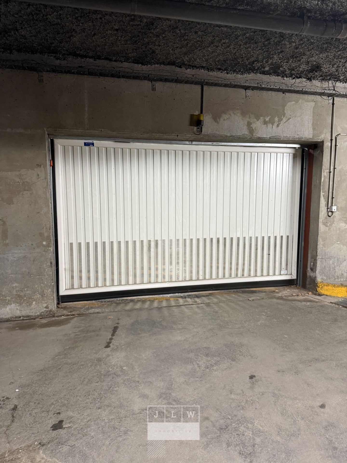 Zcb pkg place de parking rue inkermann Photo 5 - JLW Immobilier