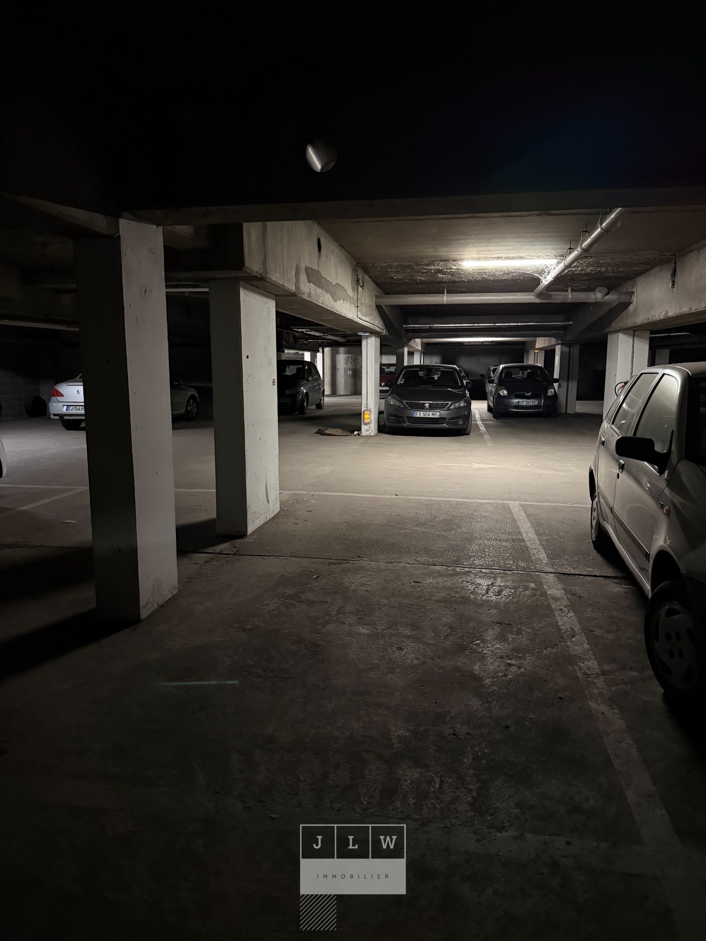 Zcb pkg place de parking rue inkermann Photo 7 - JLW Immobilier