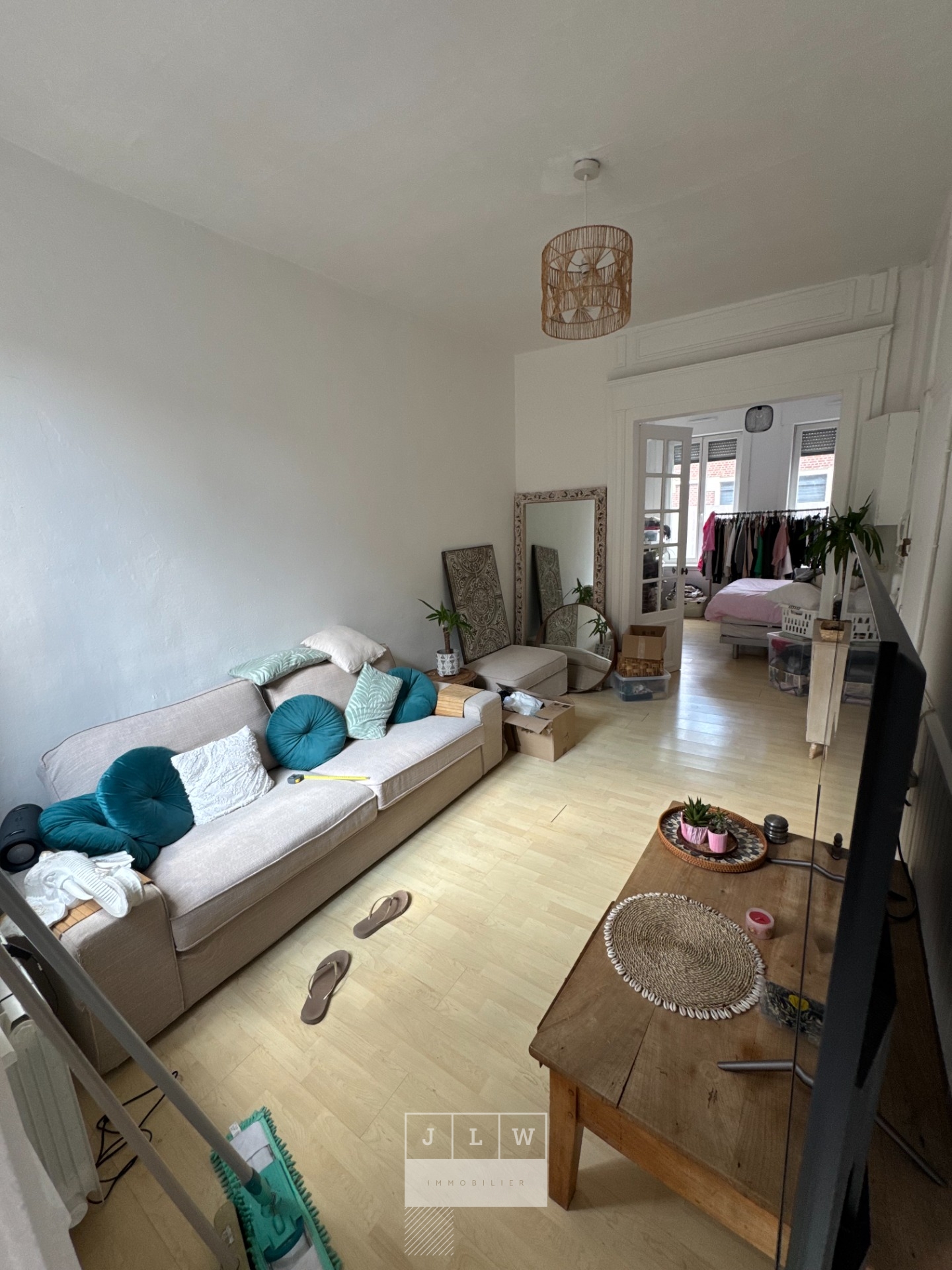 Zfk sr123 lille t2 non meuble cour privative Photo 1 - JLW Immobilier Zfk sr123 lille t2 non meuble cour privative Photo 1 - JLW Immobilier