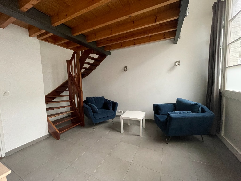 Zfq ll152 vieux lille t1bis mezzanine Photo 1 - JLW Immobilier