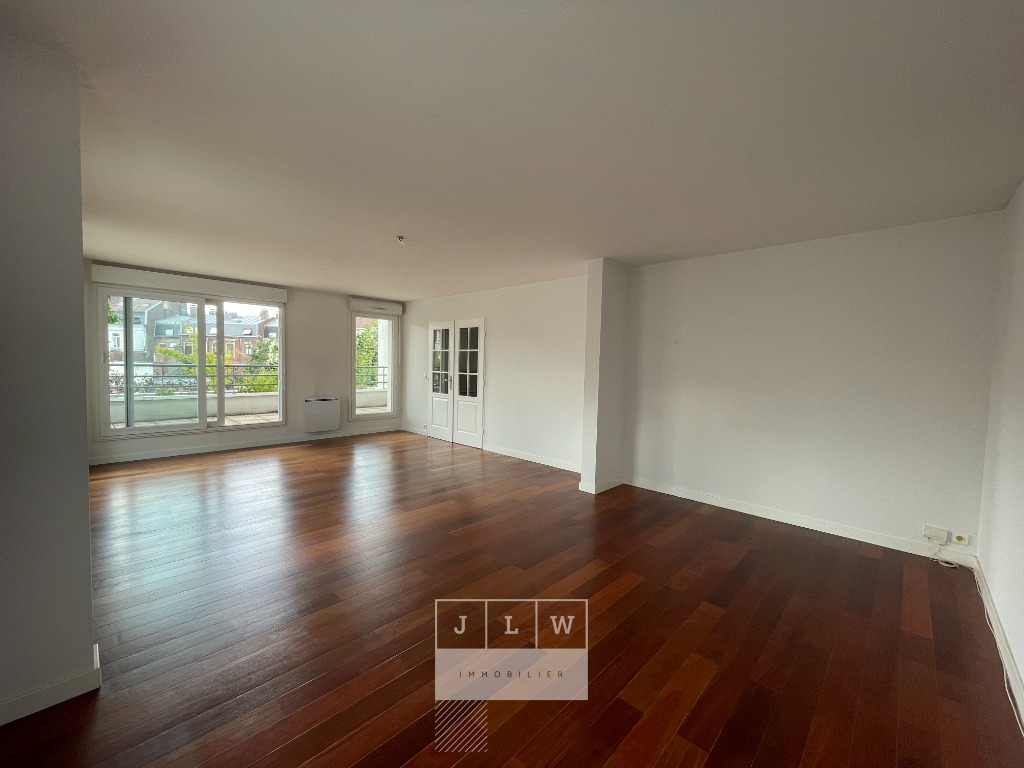 Zlw ll152 lille republique rare la location Photo 2 - JLW Immobilier Zlw ll152 lille republique rare la location Photo 2 - JLW Immobilier