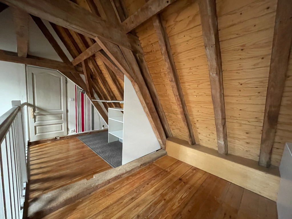 Zro sr123 lille centre duplex grand t1bis Photo 9 - JLW Immobilier Zro sr123 lille centre duplex grand t1bis Photo 9 - JLW Immobilier
